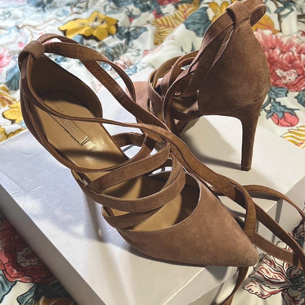 Aldo Tan Lace Up Heels Size 8